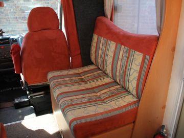 Eura Mobil Contura 652 SB-03 Super Netjes!! | Winter Camper |Half Integraal|Frans Bed|